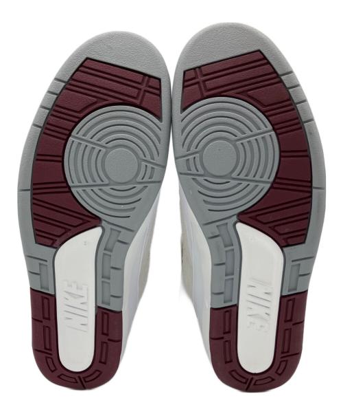 NIKE（ナイキ）NIKE (ナイキ) スニーカー ホワイト×ボルドー サイズ:27の古着・服飾アイテム