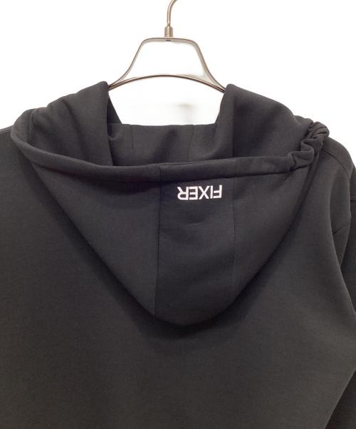 FIXER（フィクサー）FIXER (フィクサー) テクニカルジャージー ジップアップフ―ディー ブラック サイズ:Mの古着・服飾アイテム