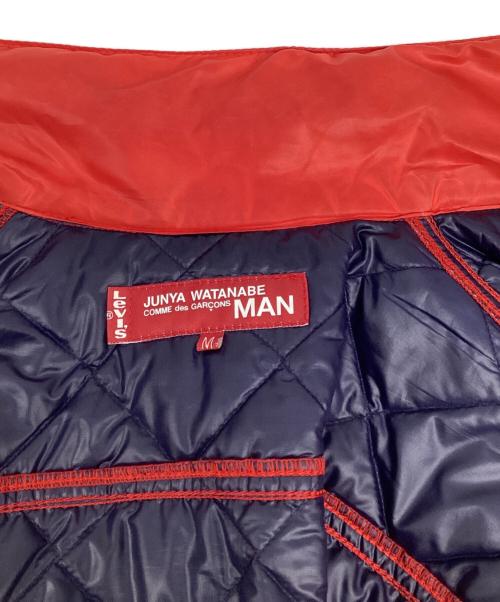 JUNYA WATANABE COMME des GARCONS MAN PINK（ジュンヤワタナベ コムデギャルソンマン ピンク）JUNYA WATANABE COMME des GARCONS MAN PINK (ジュンヤワタナベ コムデギャルソンマン ピンク) LEVI'S (リーバイス) 中綿キルティングジャケット レッド サイズ:Mの古着・服飾アイテム