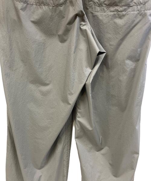 DAIWA PIER39（ダイワ ピア39）DAIWA PIER39 (ダイワ ピア39) TECH TRAVEL PANTS カーキ サイズ:Lの古着・服飾アイテム