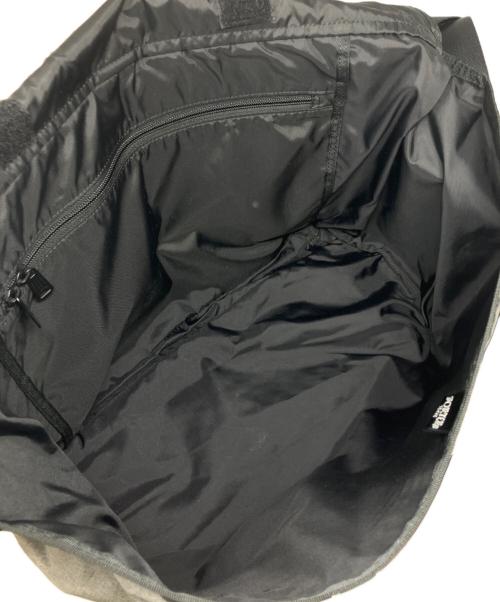 PORTER（ポーター）PORTER (ポーター) PORTER（ポーター）　BLADE メッセンジャーバッグ シルバーの古着・服飾アイテム