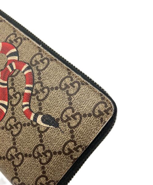 GUCCI（グッチ）GUCCI (グッチ) キングスネークプリントラウンドファスナー財布 ブラウンの古着・服飾アイテム
