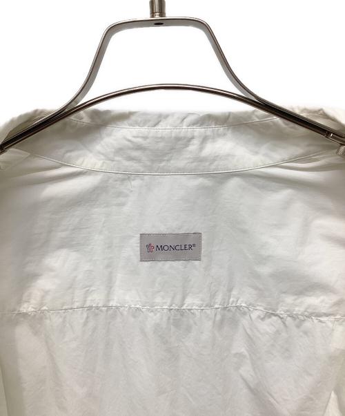 MONCLER（モンクレール）MONCLER (モンクレール) フロントビッグポケット長袖シャツ ホワイト サイズ:40の古着・服飾アイテム