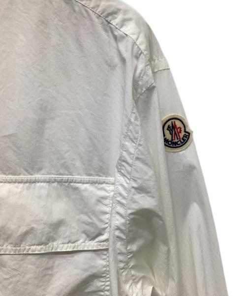 MONCLER（モンクレール）MONCLER (モンクレール) フロントビッグポケット長袖シャツ ホワイト サイズ:40の古着・服飾アイテム