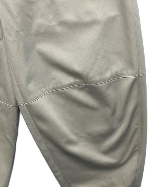 Curensology（カレンソロジー）Curensology (カレンソロジー) CLコットンカーヴィーPT ベージュ サイズ:SIZE36 未使用品の古着・服飾アイテム