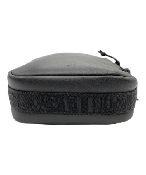 SUPREME（シュプリーム）Supreme (シュプリーム) レザーショルダーバッグ ブラックの古着・服飾アイテム