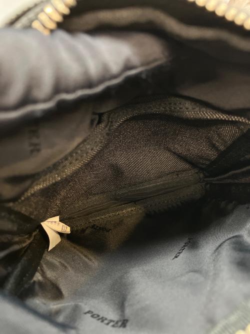 PORTER（ポーター）PORTER (ポーター) VERTICAL SHOULDER BAG グレーの古着・服飾アイテム