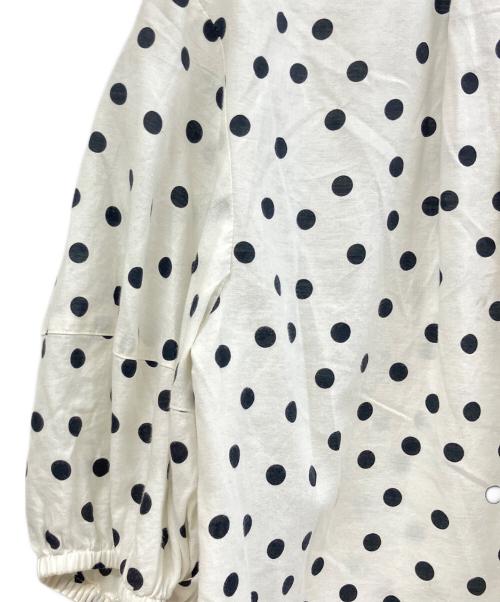 BALLSEY（ボールジィ）BALLSEY (ボールジィ) ドットプリントランタンスリーブブラウス ホワイト×ブラック サイズ:Mの古着・服飾アイテム