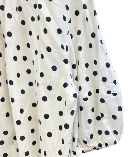 BALLSEY（ボールジィ）BALLSEY (ボールジィ) ドットプリントランタンスリーブブラウス ホワイト×ブラック サイズ:Mの古着・服飾アイテム
