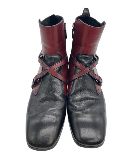 PRADA（プラダ）PRADA (プラダ) クロスベルトショートブーツ7 ブラック×レッド サイズ:27cmの古着・服飾アイテム