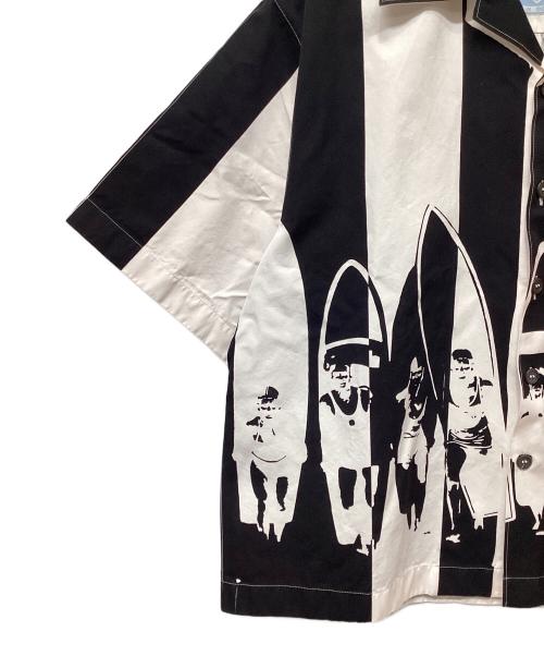 PRADA（プラダ）PRADA (プラダ) 半袖シャツ ブラック×オレンジ サイズ:Lの古着・服飾アイテム