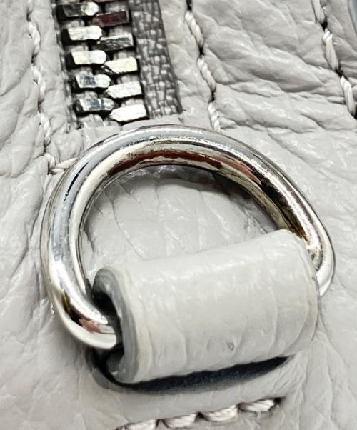 IACUCCI（イアクッチ）IACUCCI (イアクッチ) レザーショルダーバッグ ベルタ ライトグレーS CERVO  ライトグレーの古着・服飾アイテム