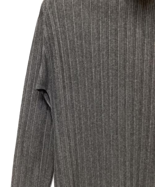 PLEATS PLEASE（プリーツプリーズ）PLEATS PLEASE (プリーツプリーズ) タートルネックプリーツカットソー グレー サイズ:3の古着・服飾アイテム