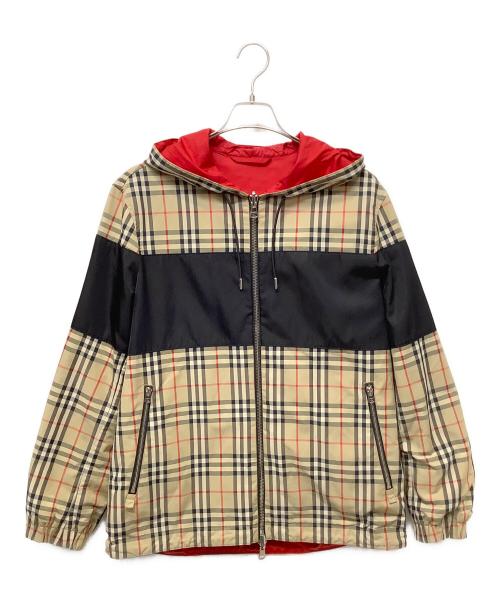 BURBERRY（バーバリー）BURBERRY (バーバリー) リバーシブルマウンテンパーカー ベージュ サイズ:Mの古着・服飾アイテム