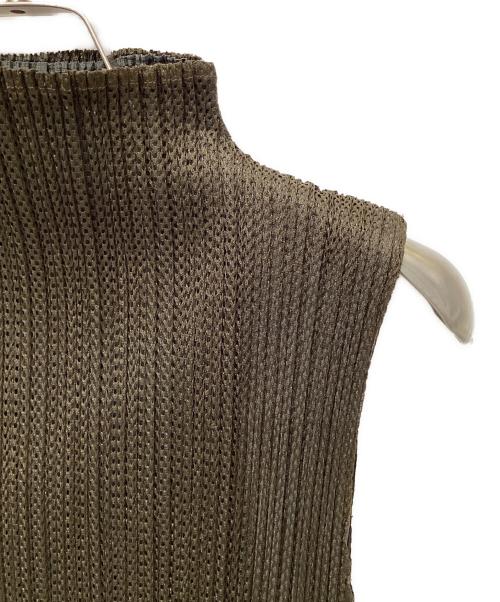 PLEATS PLEASE（プリーツプリーズ）PLEATS PLEASE (プリーツプリーズ) ノースリーブブラウス ブラウン サイズ:3の古着・服飾アイテム