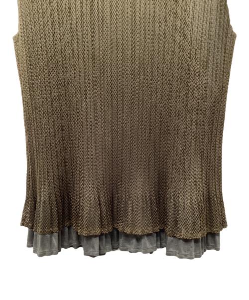 PLEATS PLEASE（プリーツプリーズ）PLEATS PLEASE (プリーツプリーズ) ノースリーブブラウス ブラウン サイズ:3の古着・服飾アイテム