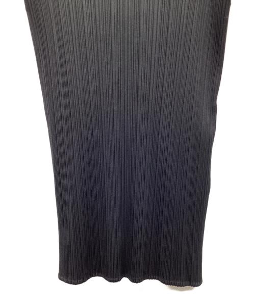 PLEATS PLEASE（プリーツプリーズ）PLEATS PLEASE (プリーツプリーズ) ノースリーブブラウス ブラック サイズ:3の古着・服飾アイテム