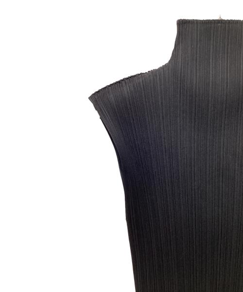 PLEATS PLEASE（プリーツプリーズ）PLEATS PLEASE (プリーツプリーズ) ノースリーブブラウス ブラック サイズ:3の古着・服飾アイテム