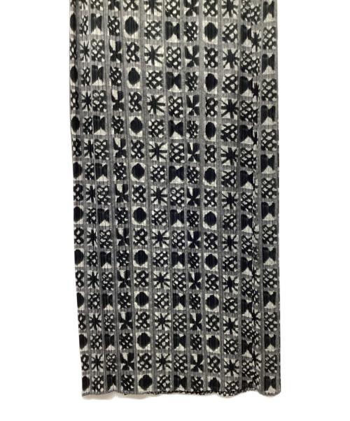 PLEATS PLEASE（プリーツプリーズ）PLEATS PLEASE (プリーツプリーズ) プリーツスカート ブラック×グレー サイズ:3の古着・服飾アイテム