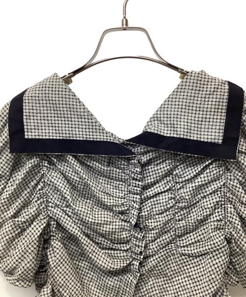 tricot COMME des GARCONS（トリココムデギャルソン）tricot COMME des GARCONS (トリココムデギャルソン) フリルブラウス ライトグレー サイズ:Ｍの古着・服飾アイテム