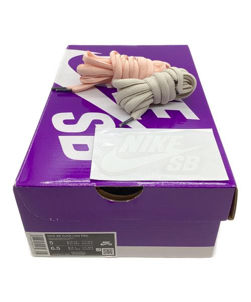 NIKE（ナイキ）NIKE (ナイキ) スニーカー オリーブ サイズ:5の古着・服飾アイテム