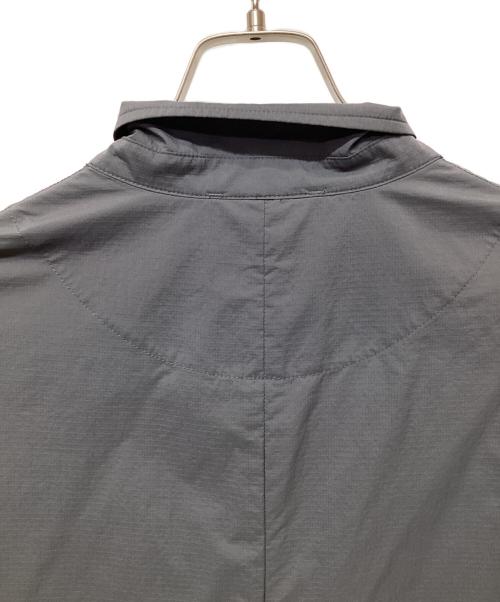 DAIWA PIER39（ダイワ ピア39）DAIWA PIER39 (ダイワ ピア39) TECH TRAVEL 2B JACKE グレー サイズ:Lの古着・服飾アイテム