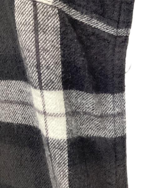 RICK OWENS（リックオウエンス）RICK OWENS (リックオウエンス) ノースリーブシャツ ブラック×ホワイト サイズ:50の古着・服飾アイテム