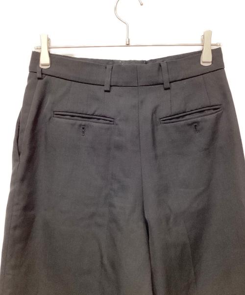 Acne studios（アクネ ストゥディオス）ACNE STUDIOS (アクネ ストゥディオス) タックハーフパンツ ブラック サイズ:36の古着・服飾アイテム