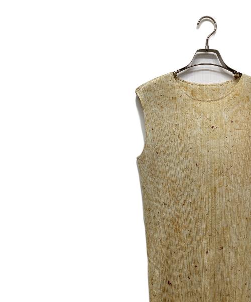 PLEATS PLEASE（プリーツプリーズ）PLEATS PLEASE (プリーツプリーズ) ノースリーブカットソー ベージュ サイズ:3の古着・服飾アイテム