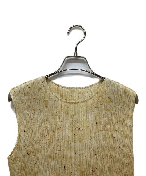 PLEATS PLEASE（プリーツプリーズ）PLEATS PLEASE (プリーツプリーズ) ノースリーブカットソー ベージュ サイズ:3の古着・服飾アイテム