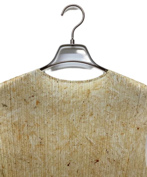 PLEATS PLEASE（プリーツプリーズ）PLEATS PLEASE (プリーツプリーズ) ノースリーブカットソー ベージュ サイズ:3の古着・服飾アイテム