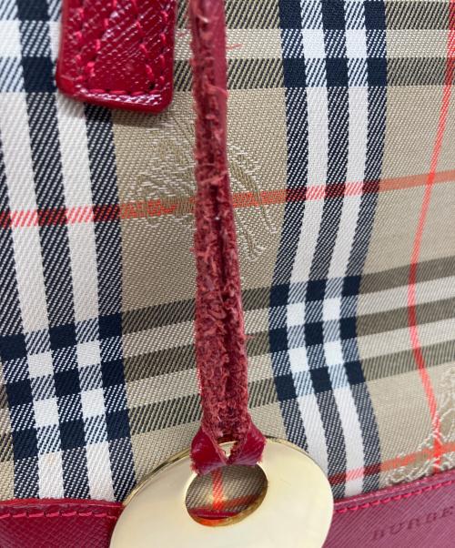 BURBERRY（バーバリー）BURBERRY (バーバリー) ハンドバッグ レッドの古着・服飾アイテム