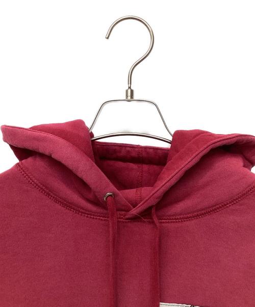 SUPREME（シュプリーム）Supreme (シュプリーム) パーカー レッド サイズ:Mの古着・服飾アイテム