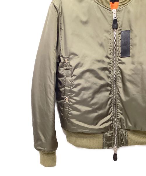 1piu1uguale3（ウノピュウノウグァーレトレ）1piu1uguale3 (ウノピュウノウグァーレトレ) ミリタリーボンバージャケット オリーブ サイズ:Ⅳの古着・服飾アイテム