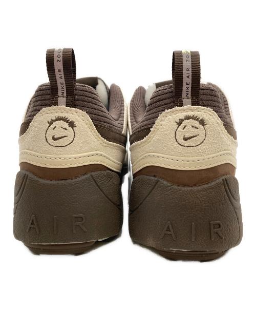 NIKE（ナイキ）NIKE (ナイキ) TRAVIS SCOTT (トラヴィス・スコット) スニーカー ホワイト×ブラウン サイズ:26cm 未使用品の古着・服飾アイテム