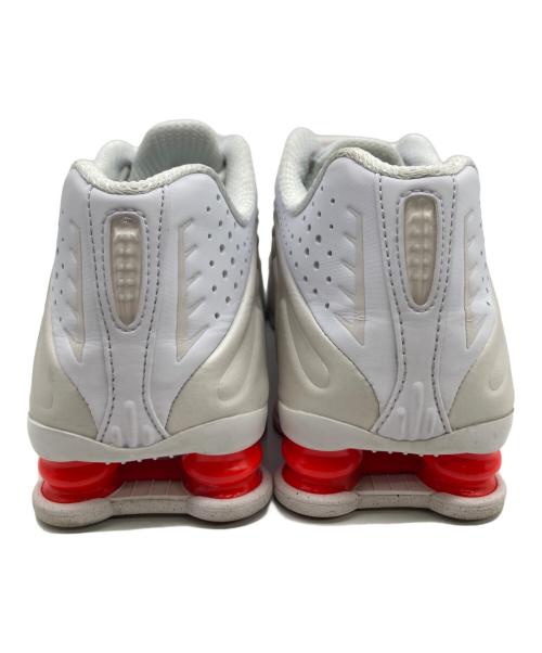 NIKE（ナイキ）NIKE (ナイキ) スニーカー ホワイト サイズ:24cmの古着・服飾アイテム