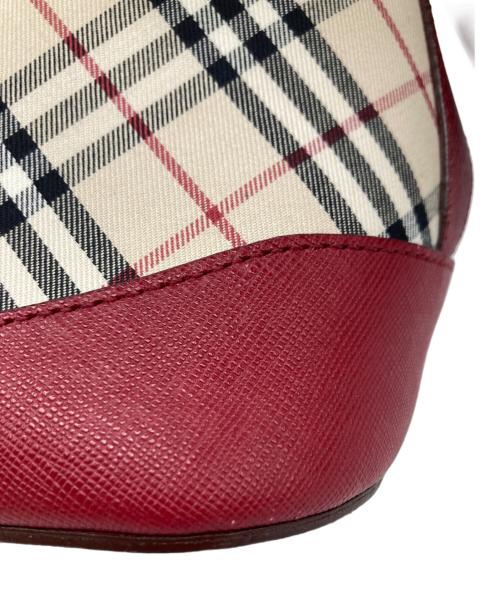 BURBERRY（バーバリー）BURBERRY (バーバリー) ショルダーバッグ レッド×ベージュの古着・服飾アイテム