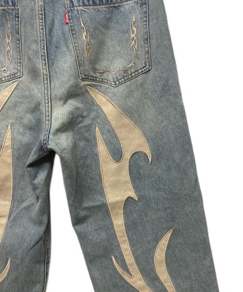 SUPPLIER（サプライヤー）SUPPLIER (サプライヤー) Tribal Leather Patch Baggy Denim インディゴ サイズ:Ｌの古着・服飾アイテム