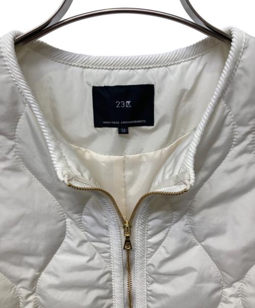23区（ニジュウサンク）23区 (ニジュウサンク) 中綿 パディング アウター ホワイト サイズ:38の古着・服飾アイテム
