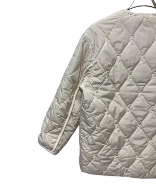 23区（ニジュウサンク）23区 (ニジュウサンク) 中綿 パディング アウター ホワイト サイズ:38の古着・服飾アイテム