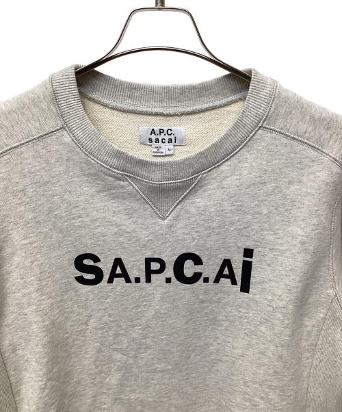A.P.C.（アーペーセー）A.P.C. (アーペーセー) sacai (サカイ) クルーネックスウェット グレー サイズ:Mの古着・服飾アイテム
