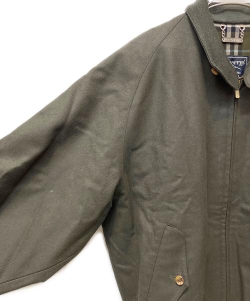 Burberry's（バーバリー）Burberry's (バーバリーズ) ジップブルゾン カーキ サイズ:Largeの古着・服飾アイテム