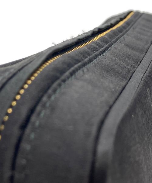 PRADA（プラダ）PRADA (プラダ) シルクサテンジュエリーポーチ ブラックの古着・服飾アイテム