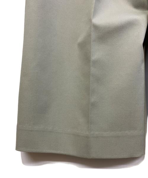 SHIPS（シップス）SHIPS (シップス) スラックス オリーブ サイズ:38 未使用品の古着・服飾アイテム