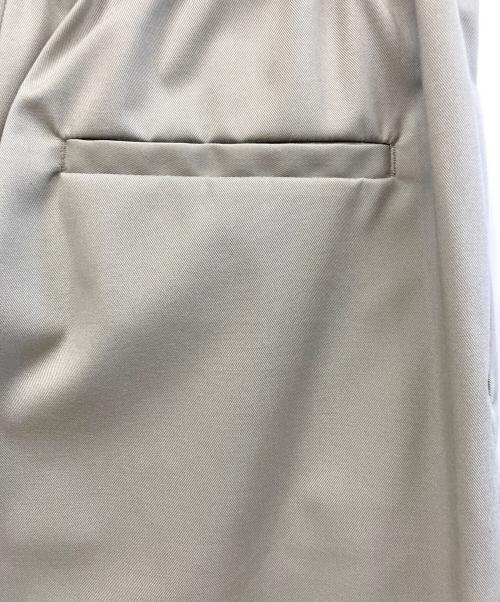 SHIPS（シップス）SHIPS (シップス) スラックス オリーブ サイズ:38 未使用品の古着・服飾アイテム