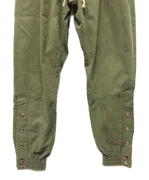 Y.T.（ワイティー）Y.T. (ワイティー) パンツ カーキ サイズ:Mの古着・服飾アイテム
