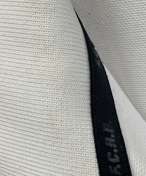 F.C.R.B.（エフシーレアルブリストル）F.C.R.B. (エフシーレアルブリストル) ポロシャツ ホワイト サイズ:XLの古着・服飾アイテム