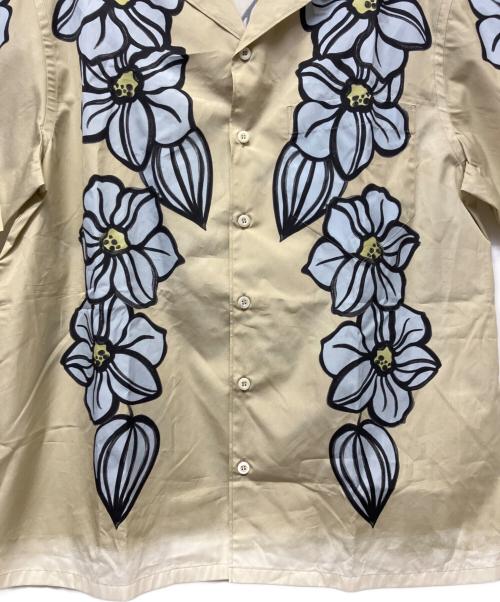 PRADA（プラダ）PRADA (プラダ) 半袖シャツ ベージュ サイズ:Ｍの古着・服飾アイテム