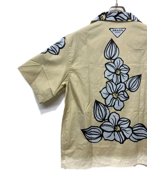 PRADA（プラダ）PRADA (プラダ) 半袖シャツ ベージュ サイズ:Ｍの古着・服飾アイテム