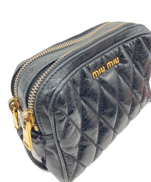 MIU MIU（ミュウミュウ）MIU MIU (ミュウミュウ) ミニショルダーバッグ ブラックの古着・服飾アイテム